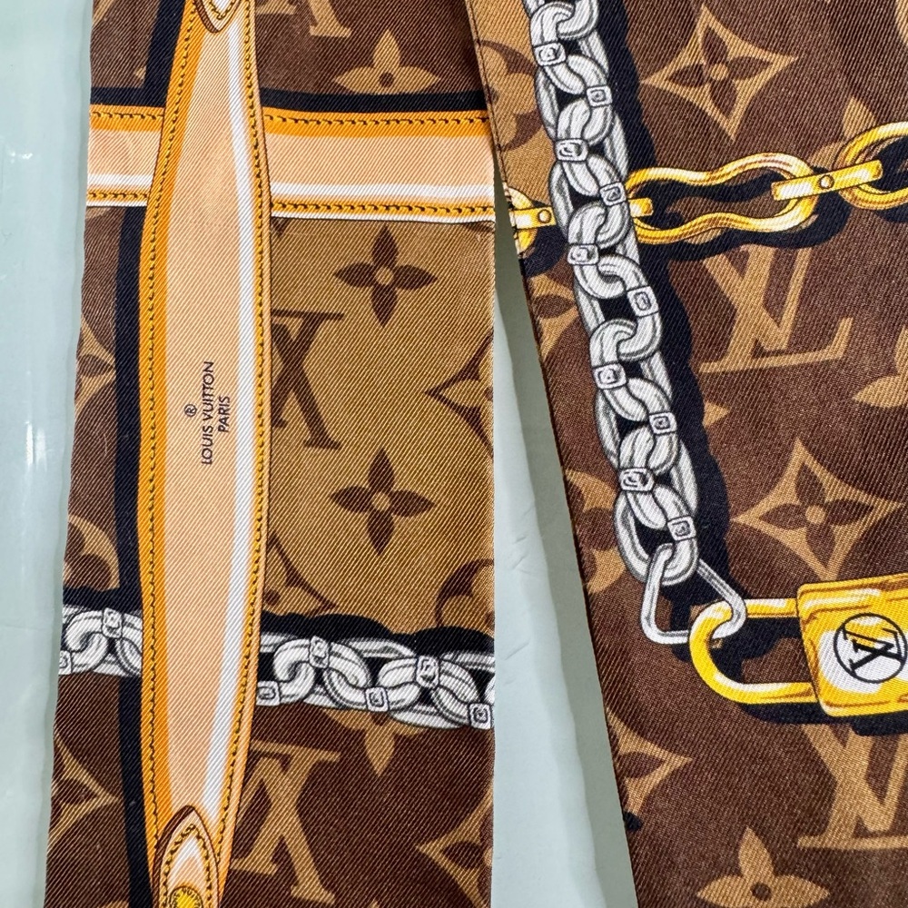 Authentic Louis Vuitton Brown and Gold Monogram Scarf